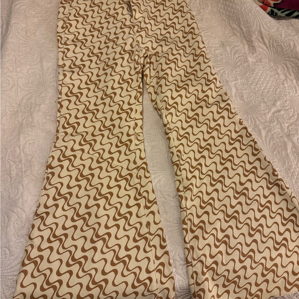 We The Free Tan and Cream Wave Pattern Pants
